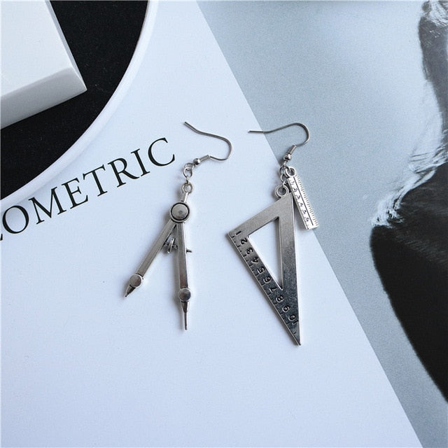 Punk Cheap Sliver Handcuffs Blade Gun Drop Earrings Creativity Jewelry Accessories Women Simple Fashion Cool Wholesale Pistols