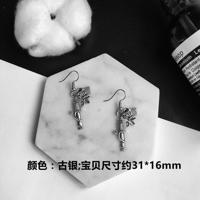 Punk Cheap Sliver Handcuffs Blade Gun Drop Earrings Creativity Jewelry Accessories Women Simple Fashion Cool Wholesale Pistols