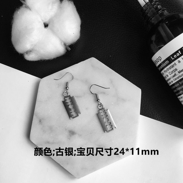 Punk Cheap Sliver Handcuffs Blade Gun Drop Earrings Creativity Jewelry Accessories Women Simple Fashion Cool Wholesale Pistols