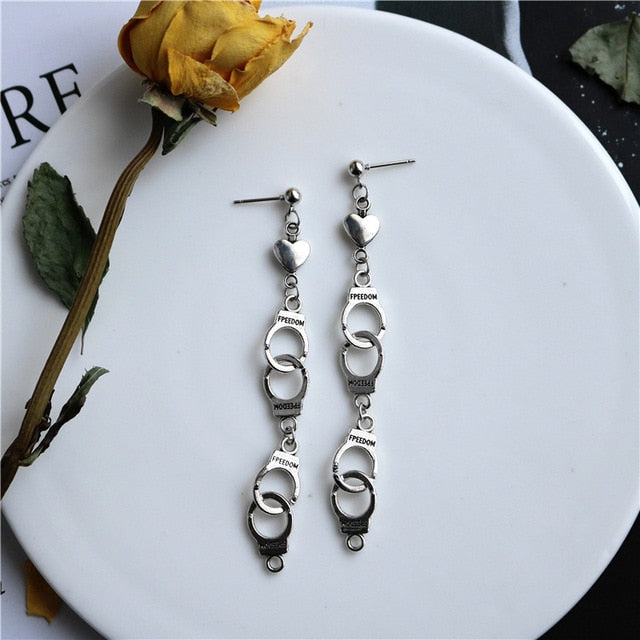 Punk Cheap Sliver Handcuffs Blade Gun Drop Earrings Creativity Jewelry Accessories Women Simple Fashion Cool Wholesale Pistols