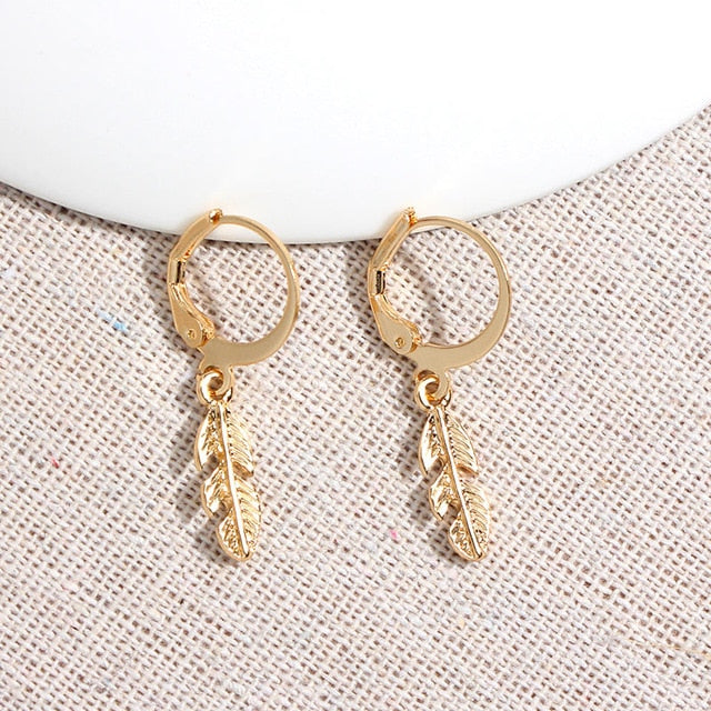 JUST FEEL New Tiny Hoop Earrings For Women Girl Gold Cartilage Hoop Earrings Jewelry Heart Cross Star Triangle Charm Earrings